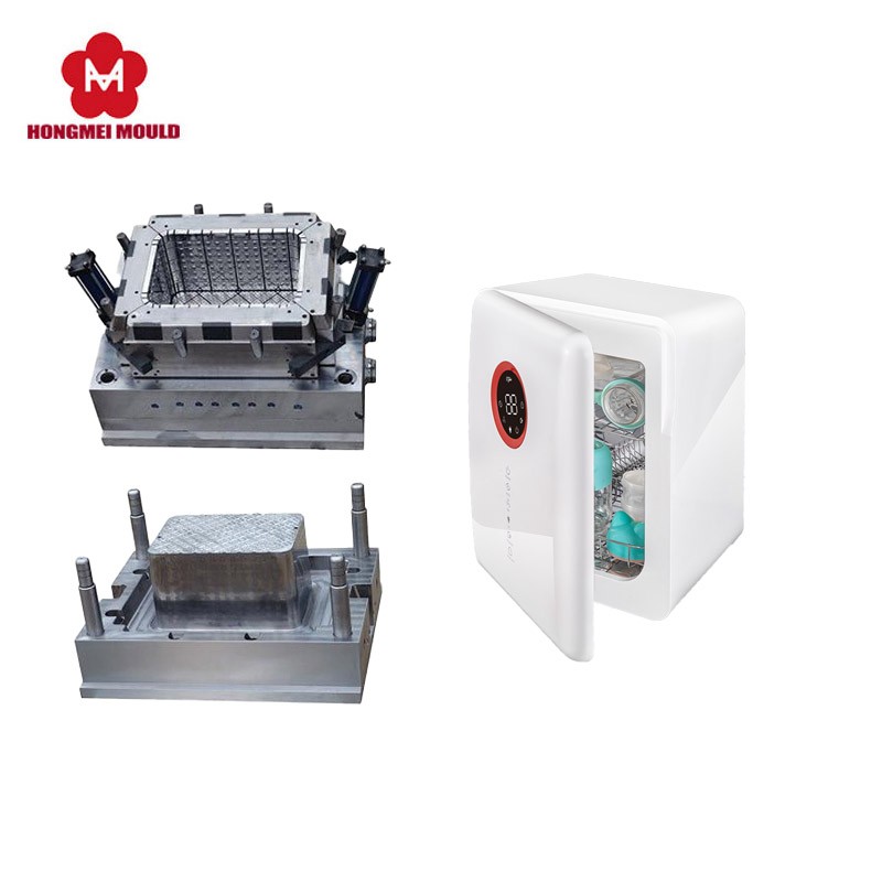 Mucegai de sterilizator cu sticle de lapte